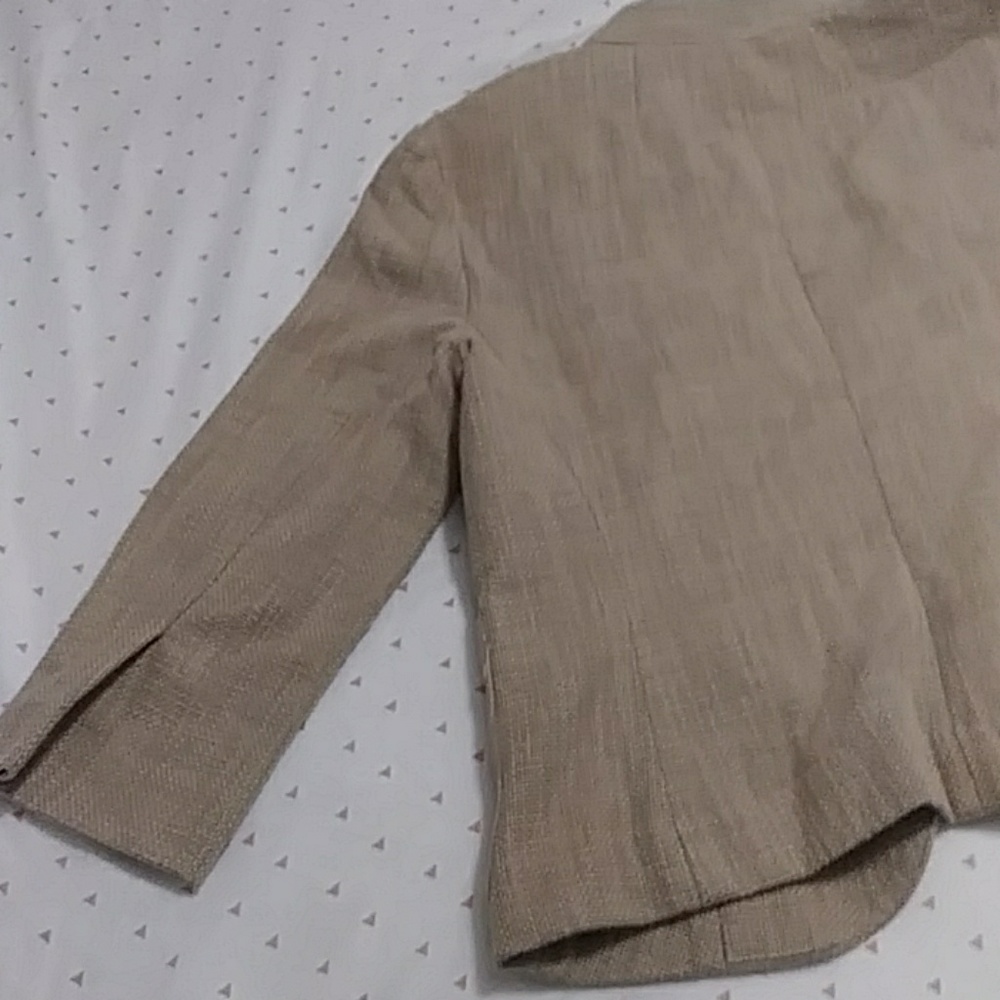 Jacket - Picture 5 of 6